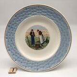 Series of 6 mismatched dessert plates.