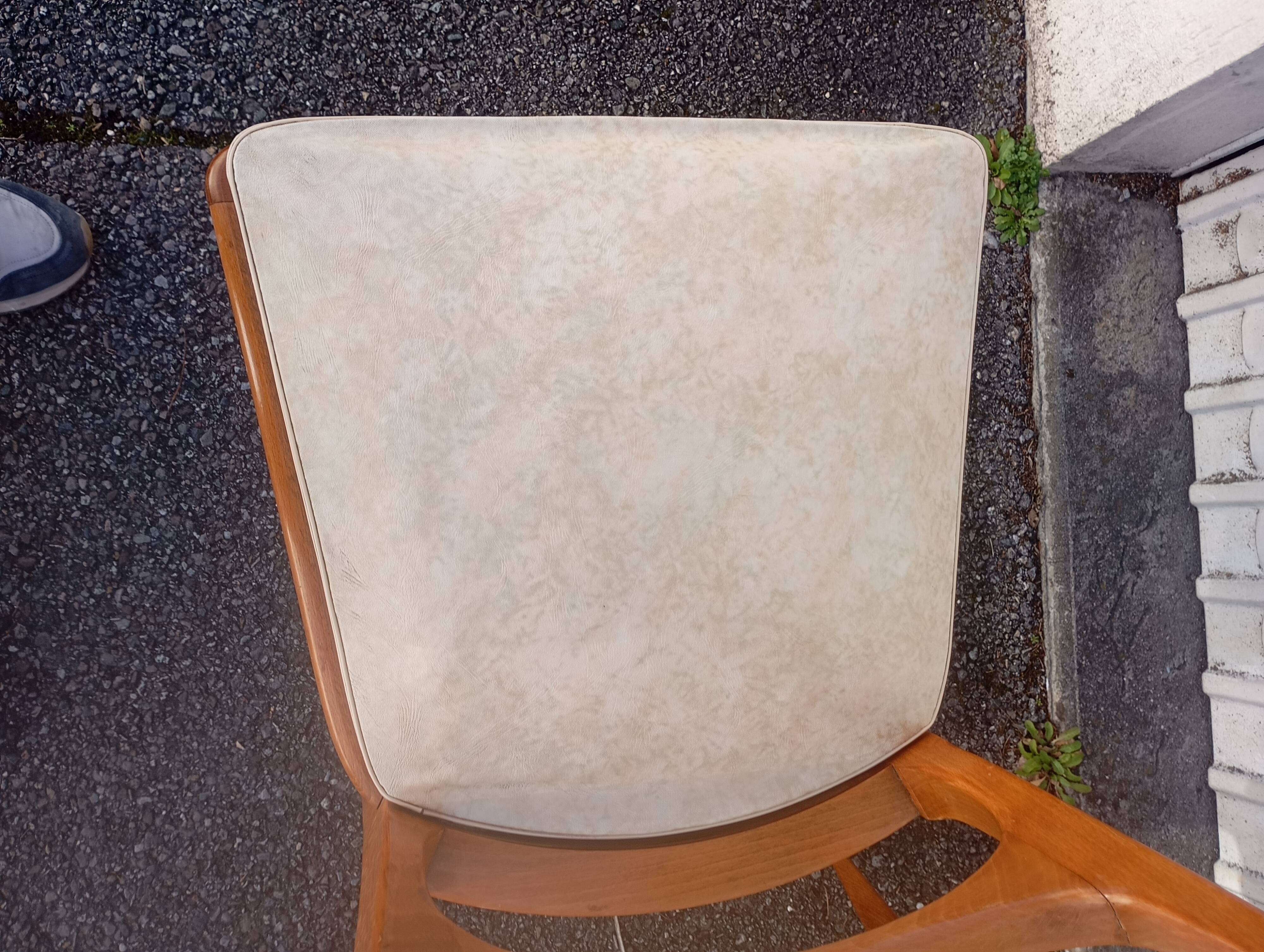 Chaises Gaston Poisson