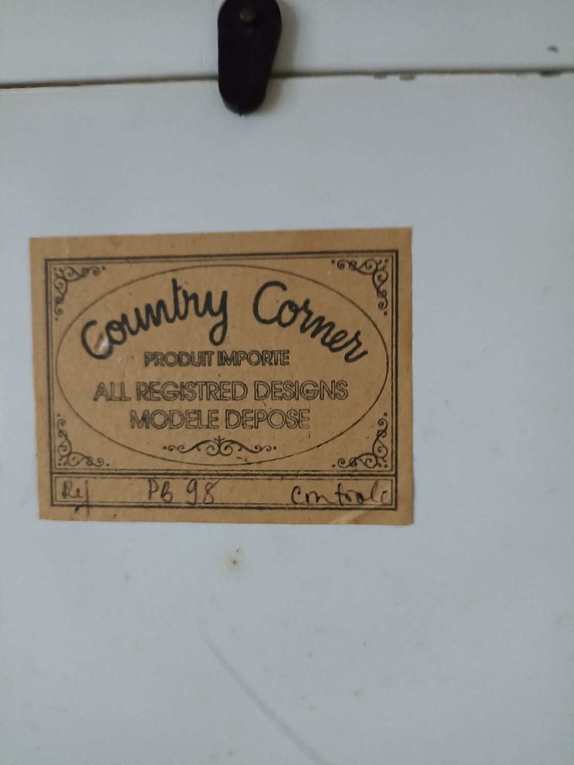 Mirror country corner