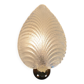 Mid-century glass and brass wall light attributed to Barovier&Toso, 1950s, Italy.