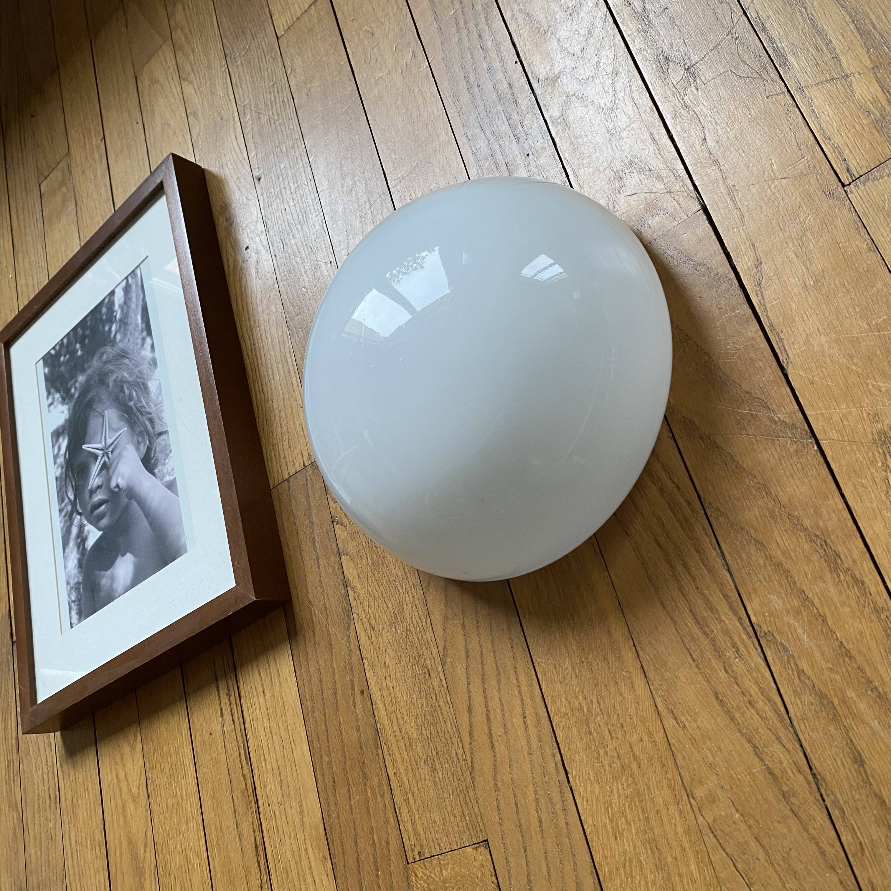 Opaline wall light, vintage ceiling fixture, half-spherical half-moon, 25 cm.