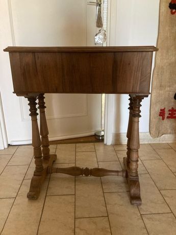 Small table with two drawers.