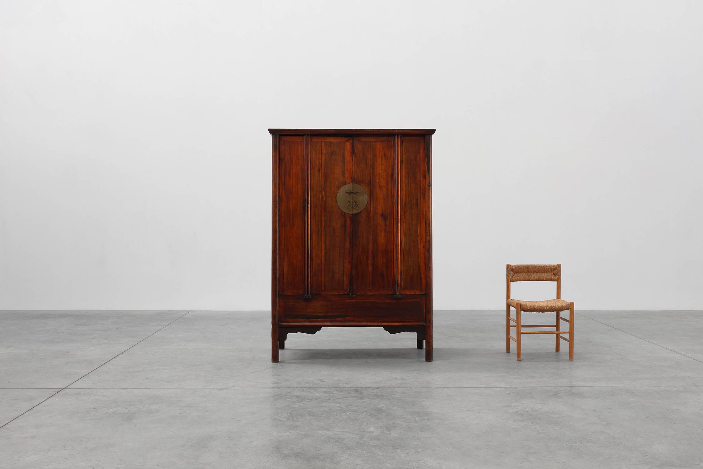 Large wooden Chinese 19th Century Qing Dynasty Wedding or Tapering Cabinet