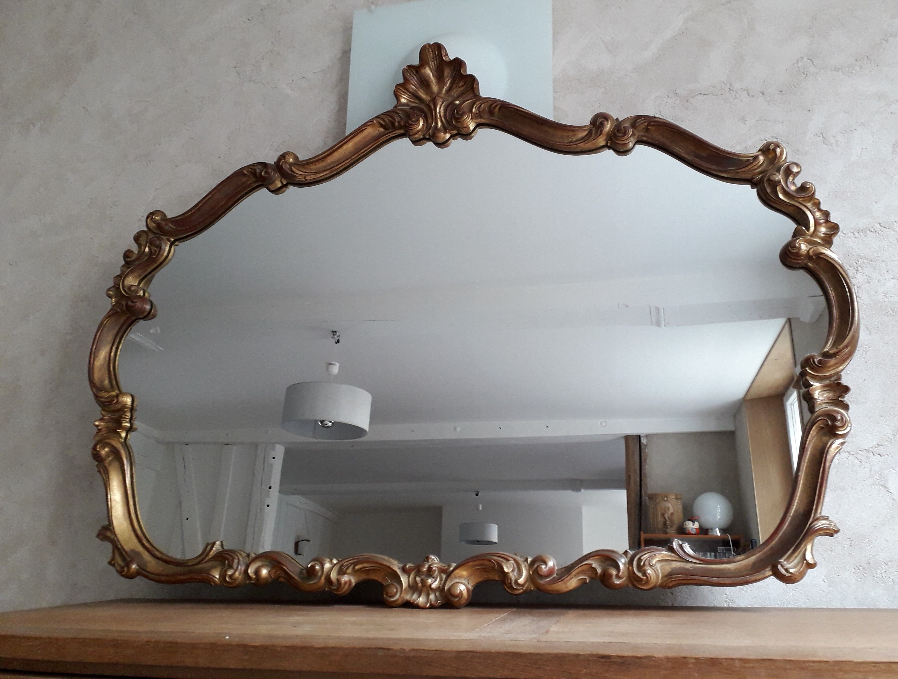 Golden mirror