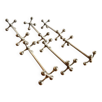 6 knife rests