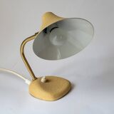 Petite lampe de table laquée beige du milieu du siècle avec abat-jour réglable, années 1950