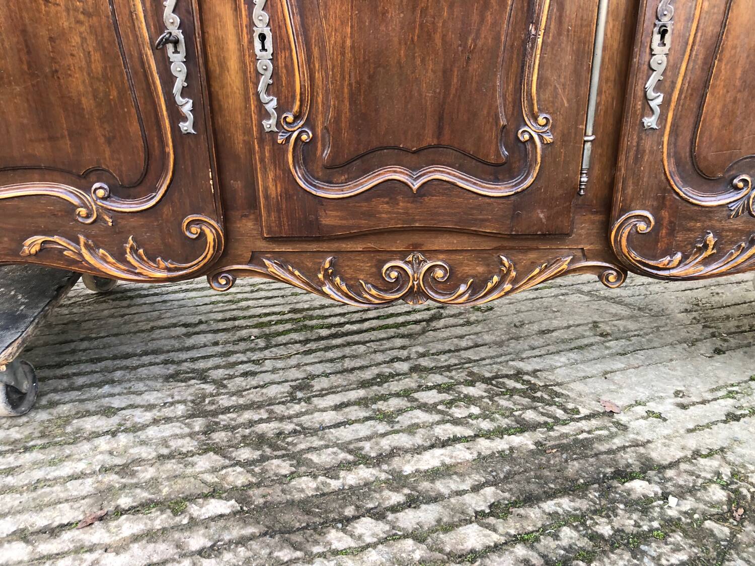 Louis XV style sideboard in solid walnut