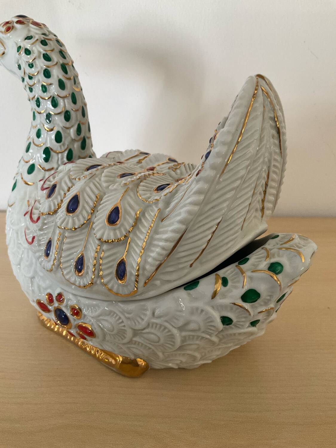 Italian porcelain bird candy box from the 70s