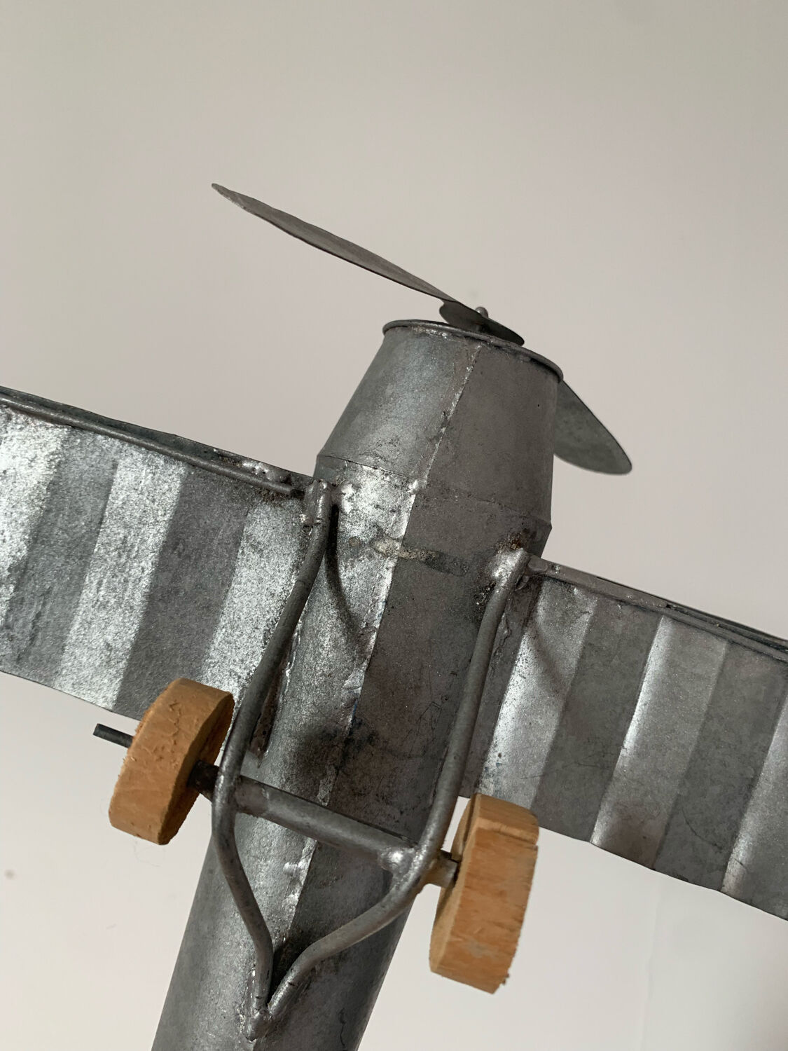 Vintage decorative metal airplane (can hang)
