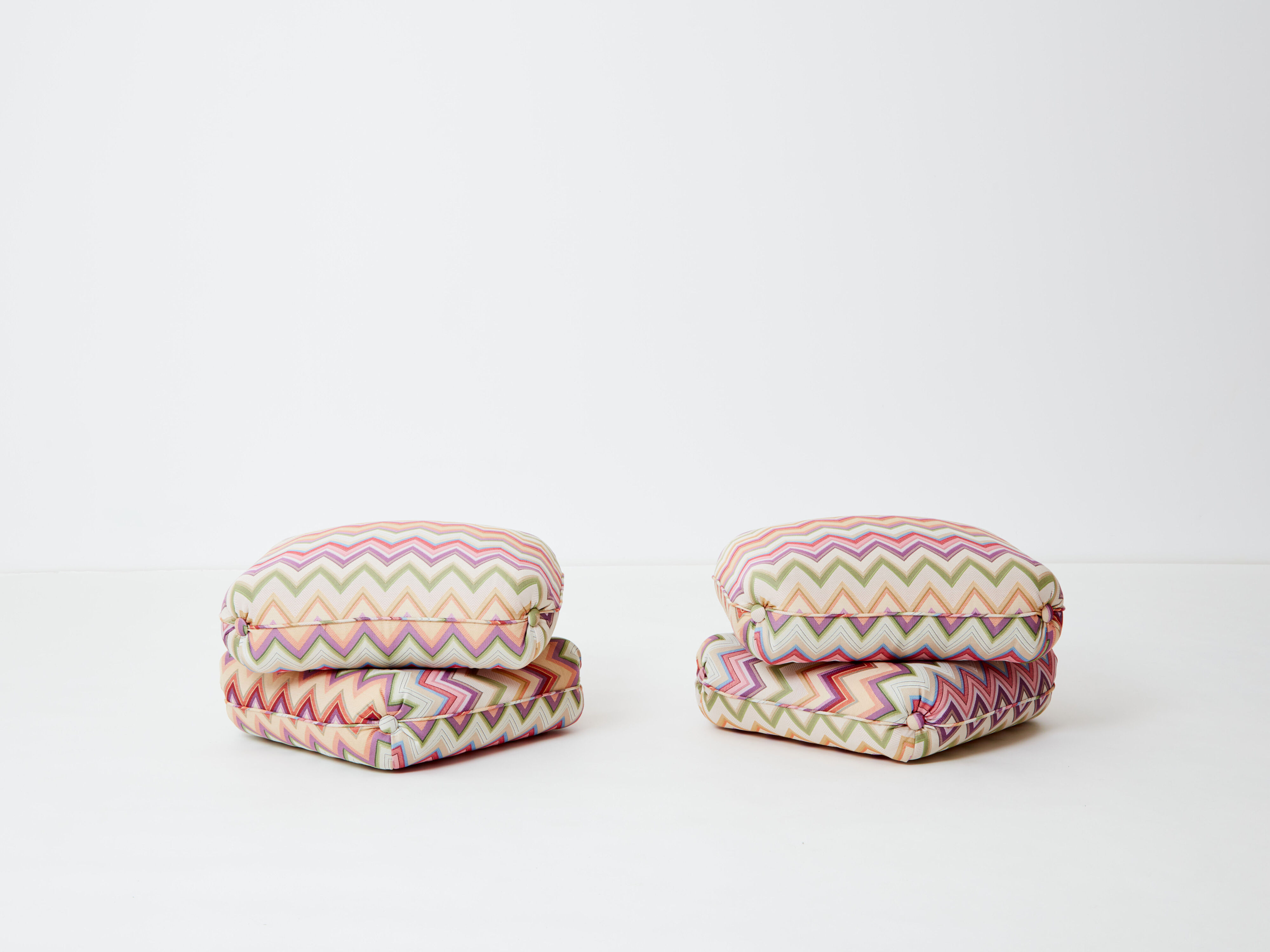 Paire de poufs 1970