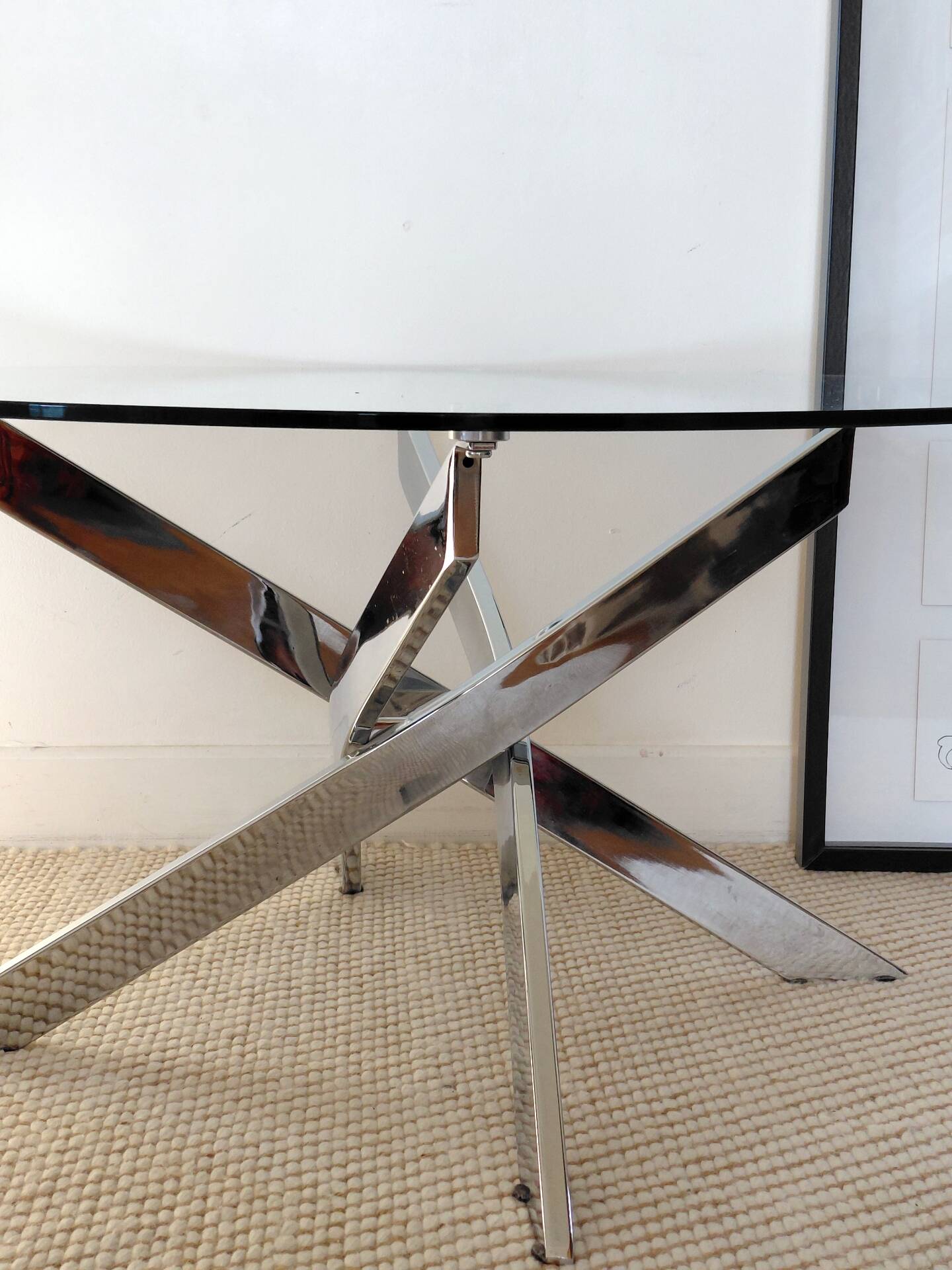 Table basse ronde Space Age acier chromé, verre, piètement hélice 70s