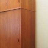 Armoire en teck, design danois, années 1970, production : Danemark