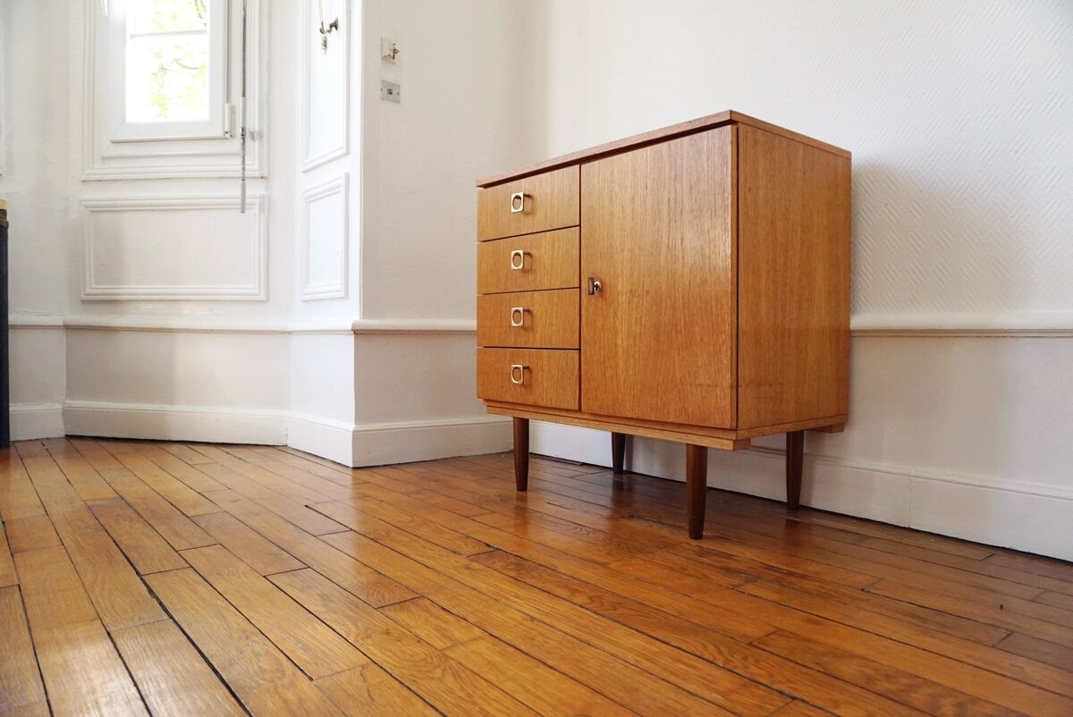 Vintage dresser 4 drawers 1 door
