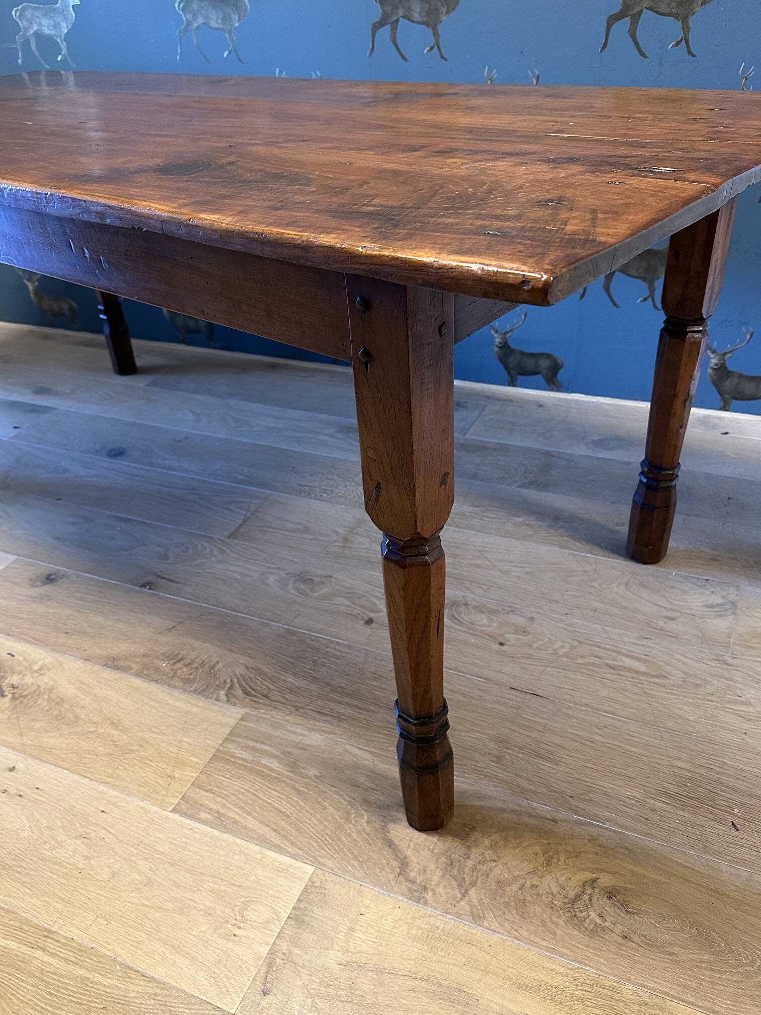 Table de ferme coloniale antique