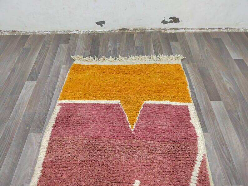 Pure natural wool rug, size 160 x 240 cm