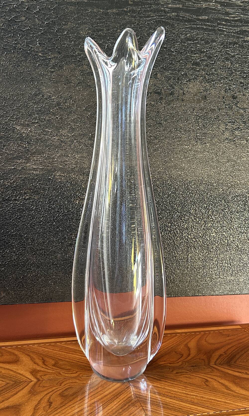 Large sculptural crystal vase from Sèvres, France, 1970s, 51 cm