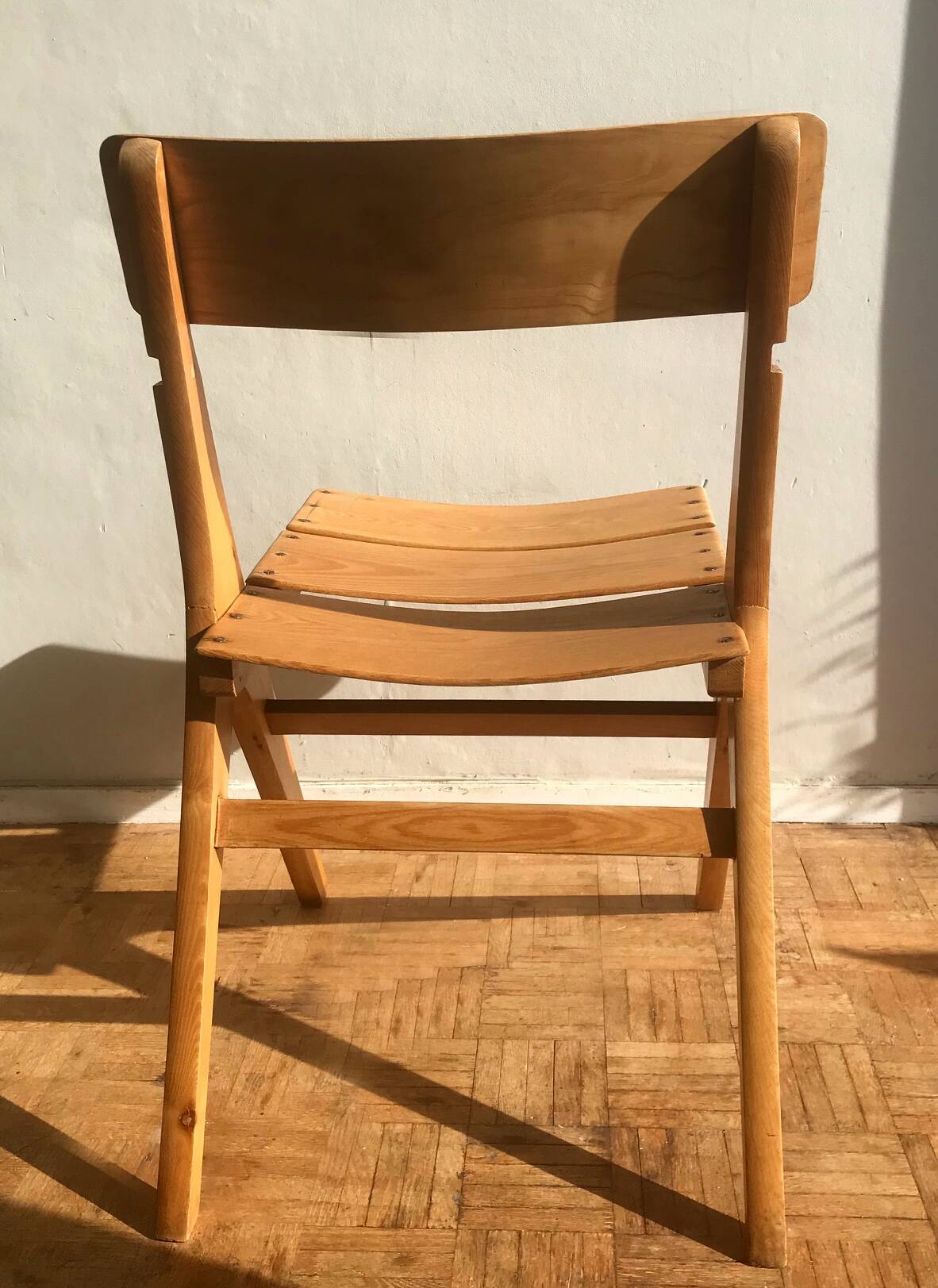 Primus compass leg chair
