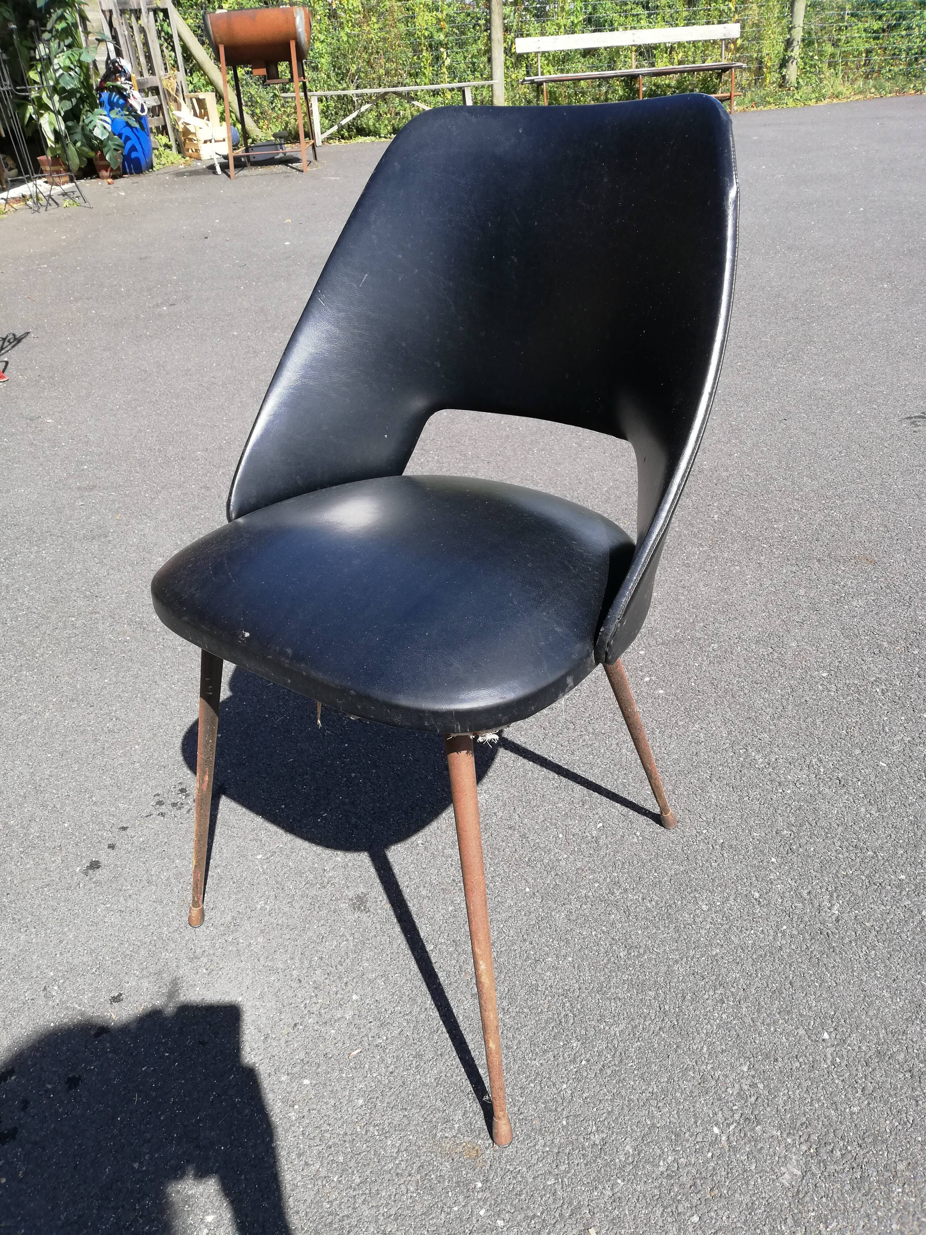 Chair years 70