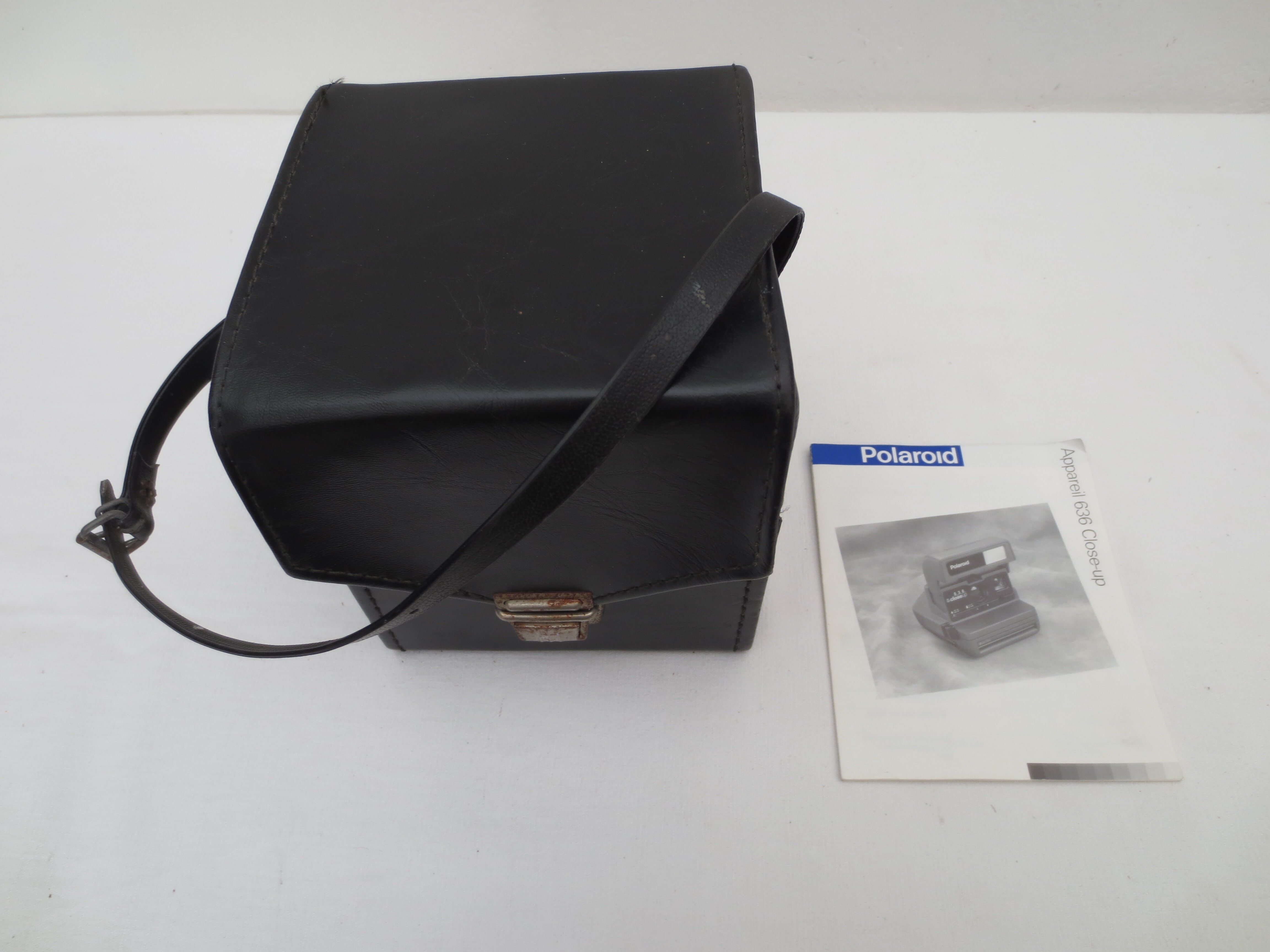 old polaroid camera 636