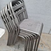 Série de six chaises Tolix patine graphite