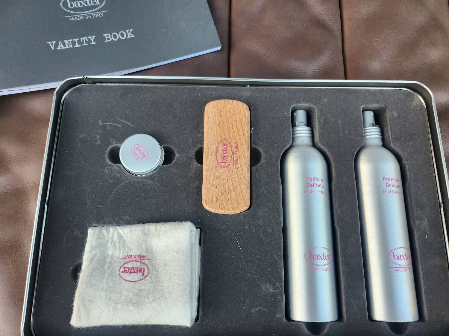 Baxter - Tactile sofa by Vincenzo De Cotiis