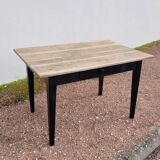 Rustic farm table in old patinated solid oak - 1900s