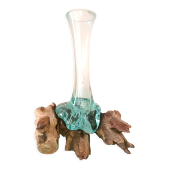 Cast vase