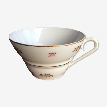 Porcelain cup