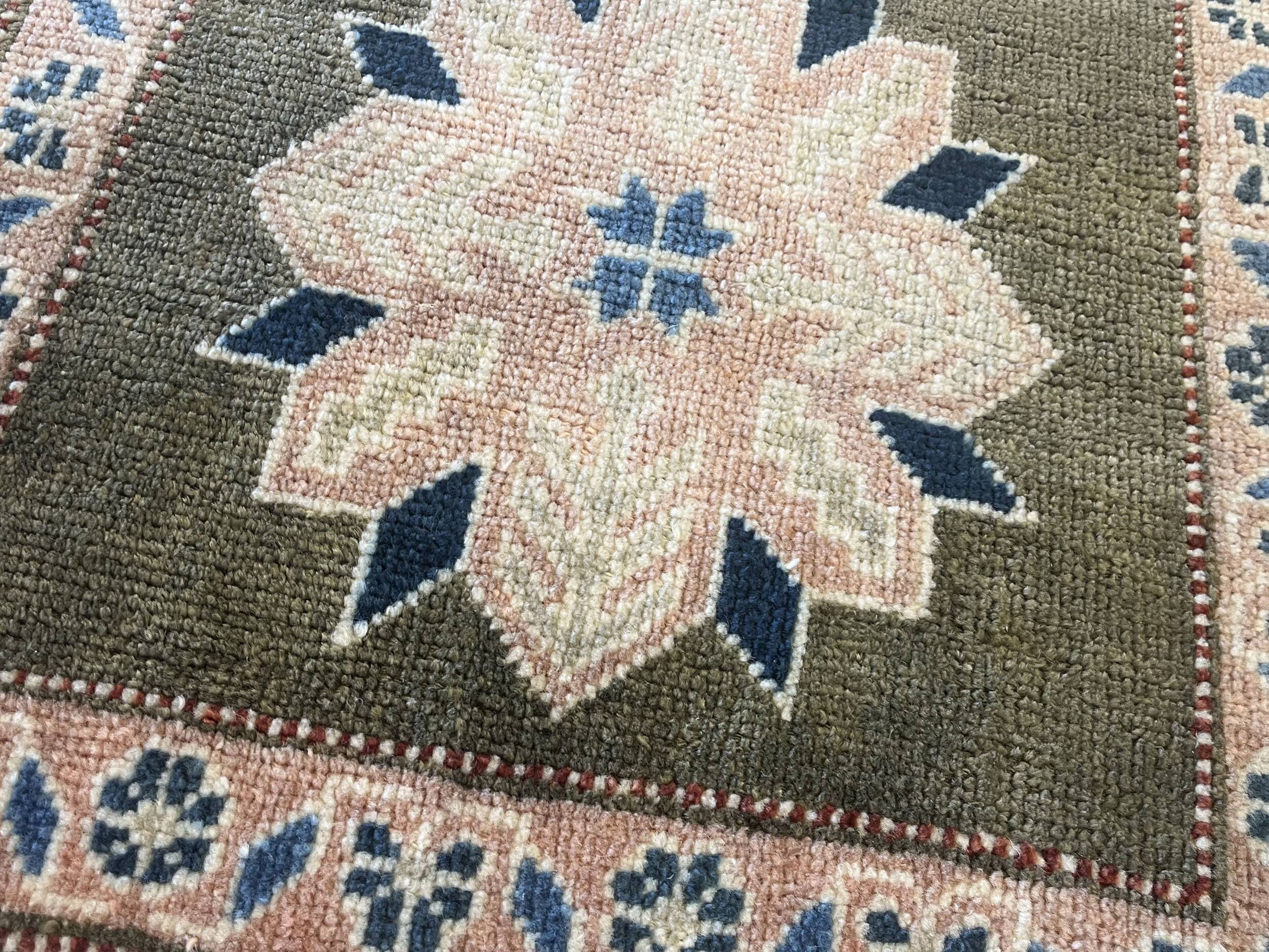 Tapis anatolien carré