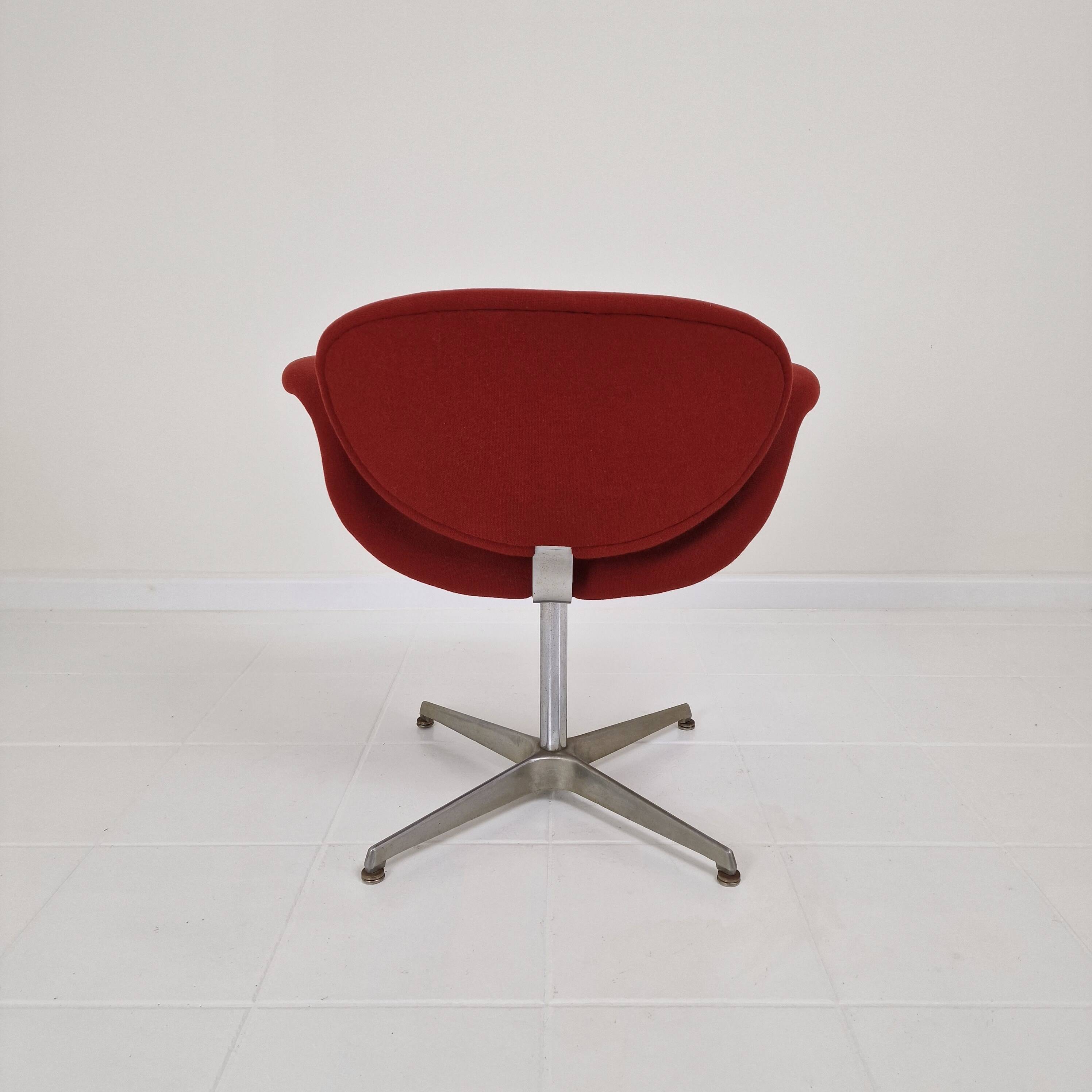 Little Tulip Armchair with cross base by Pierre Paulin for Artifort, 1970s