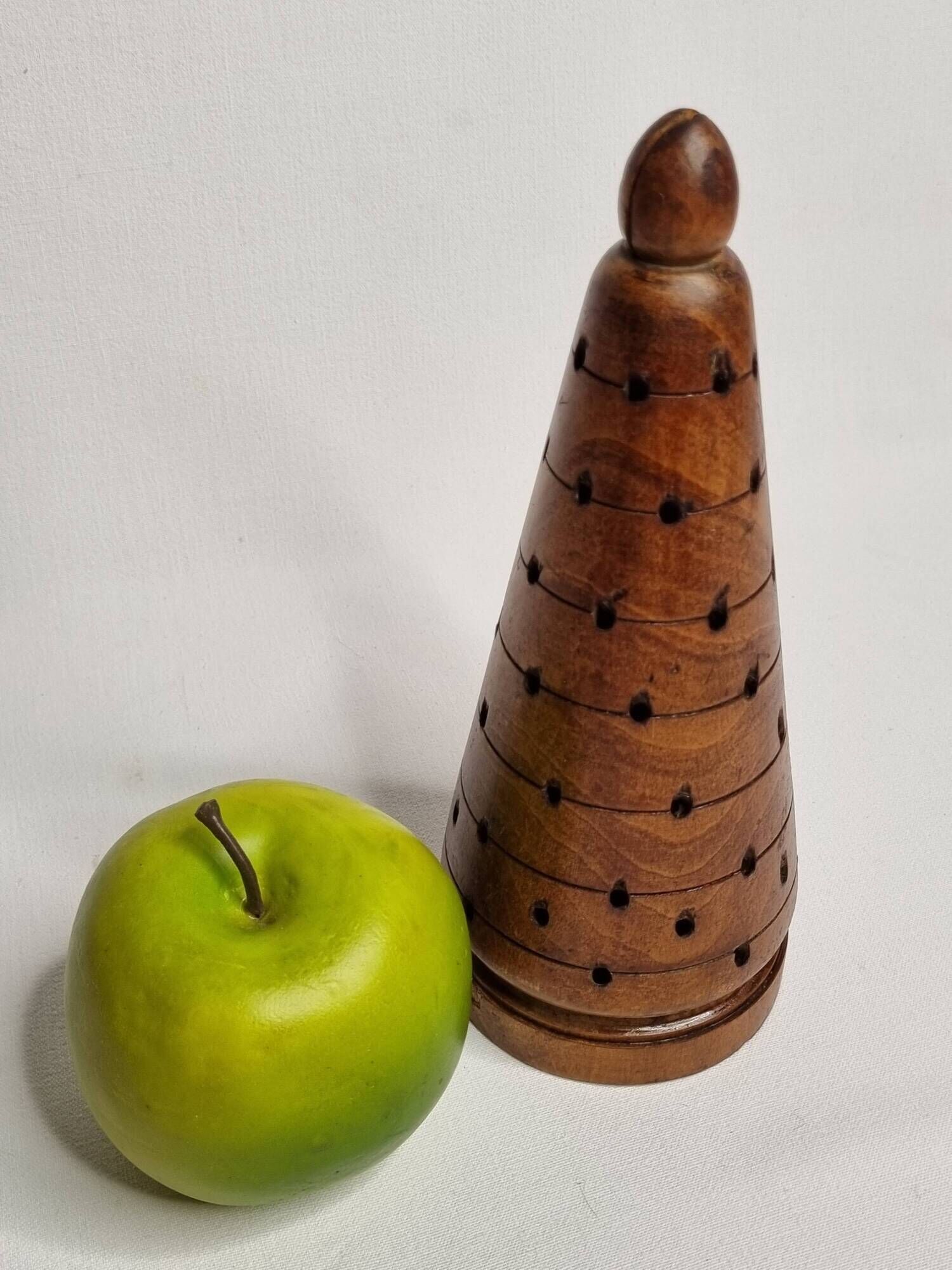 Lollipop display, industrial decor, in old turned wood, 22 cm