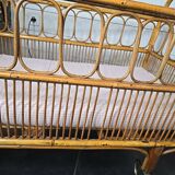Lit D'enfant vintage en rotin
