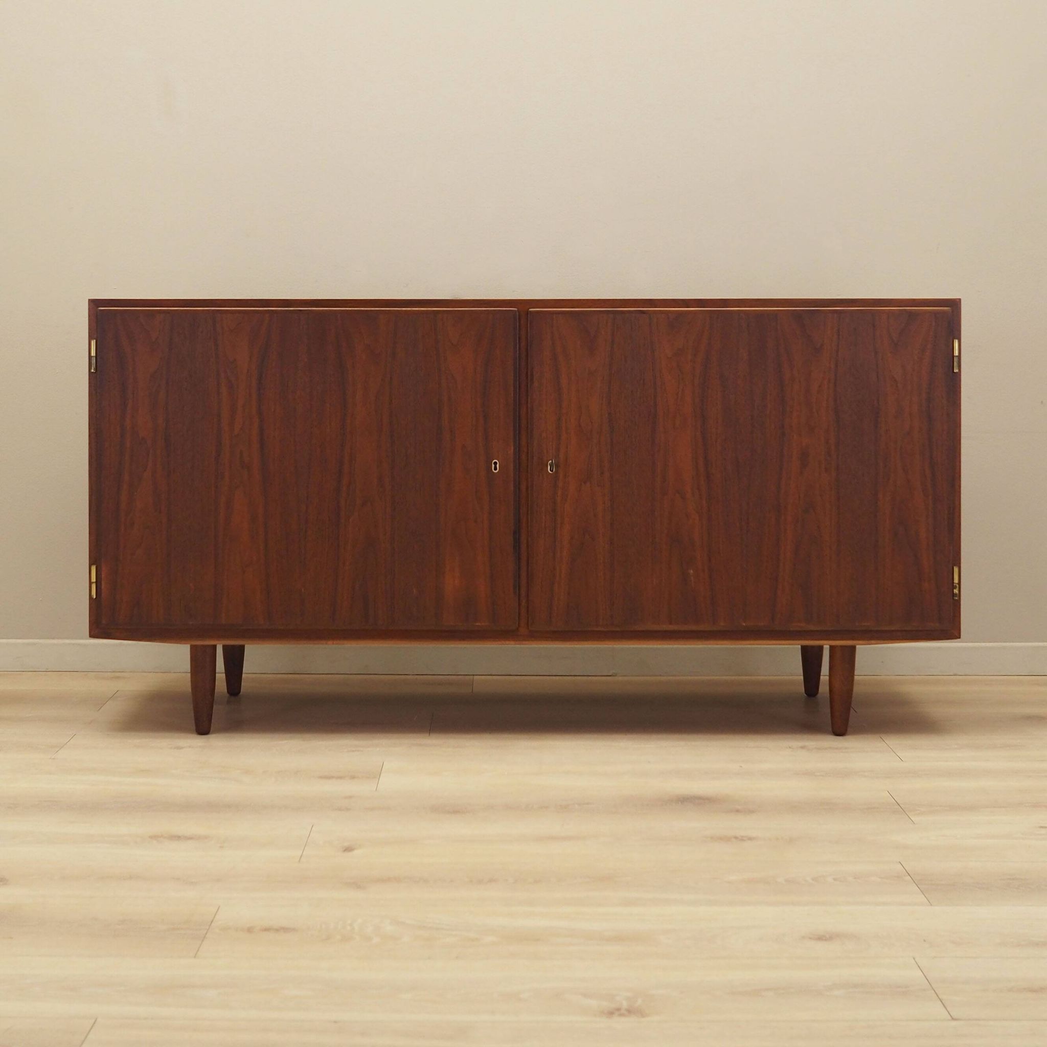 Walnut cabinet, Danish design, 1970s, designer: Carlo Jensen, manufacturer: