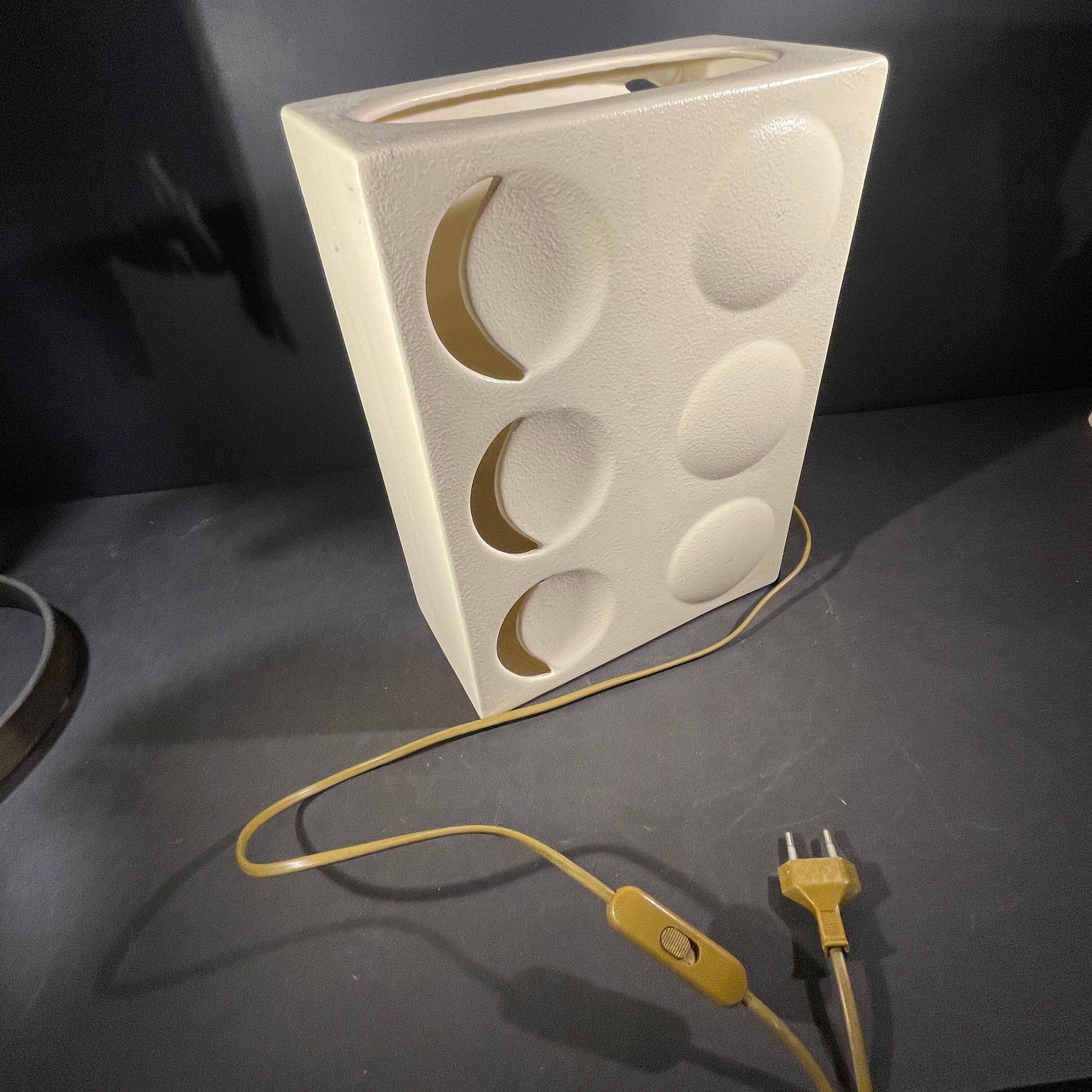 Ceramic table lamp, design optic art, ca 1960s