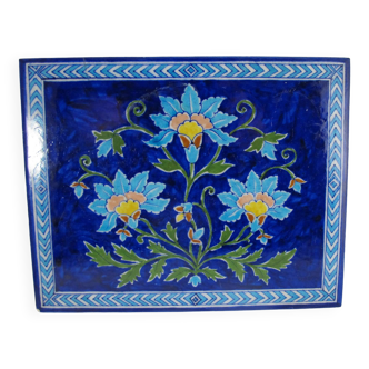 Decorative ceramic plate