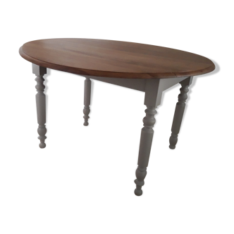 Redesigned round table with flaps