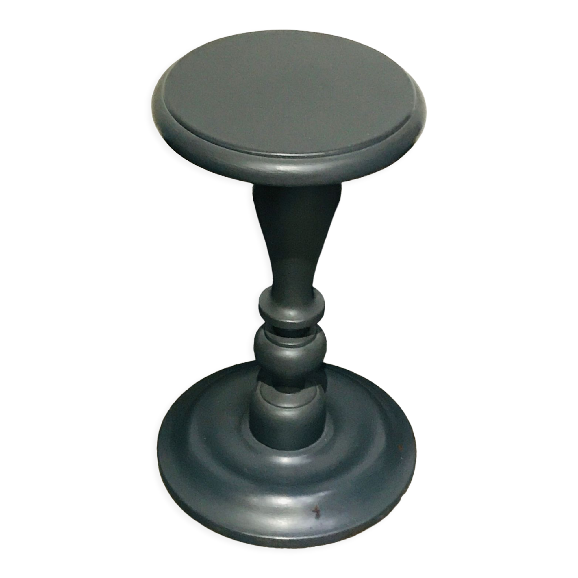 Small pedestal table