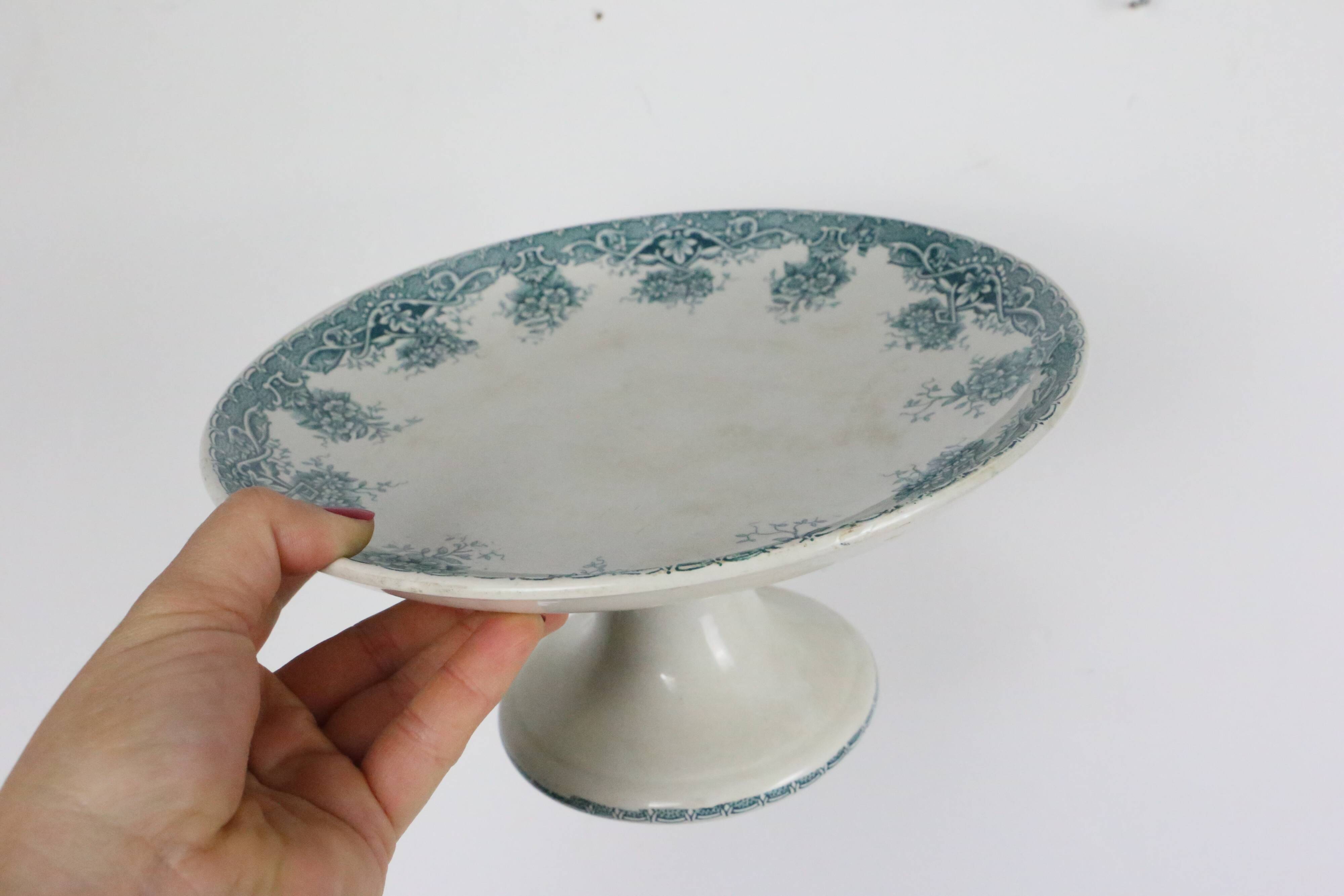 Old ceramic compote bowl, Prima de Saint Amand model, French manufacture, late 19th century