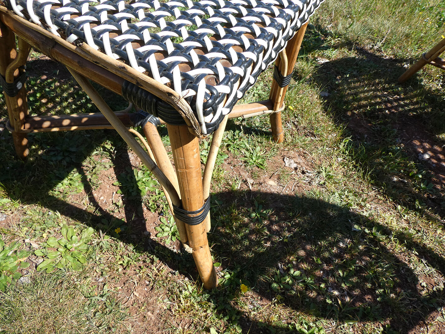 Lot of chairs Bistro terrace type Paris in rattan & braiding