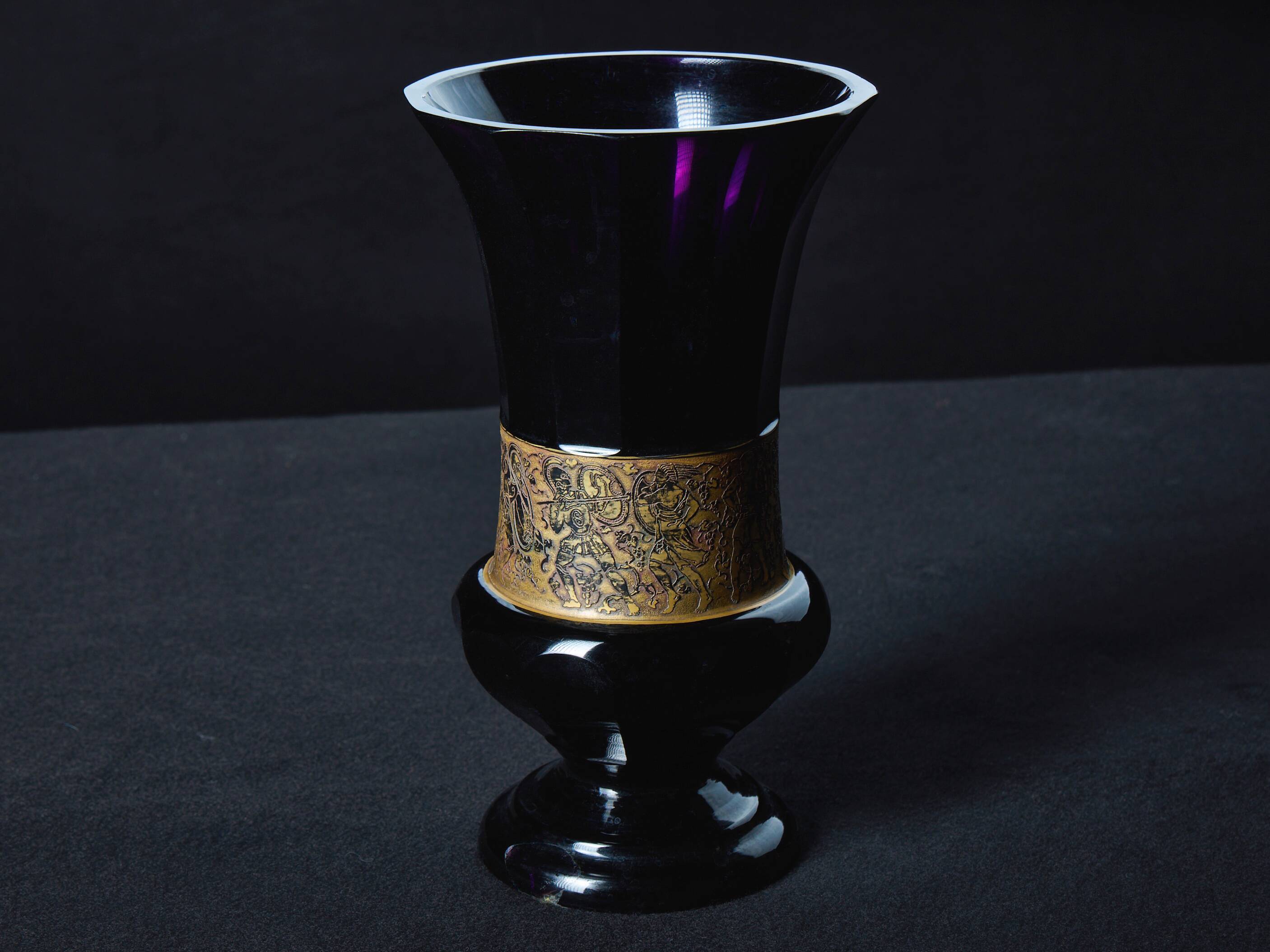 Antique vase signed Moser Karlsbad – Amethyst glass & Art Deco gold frieze