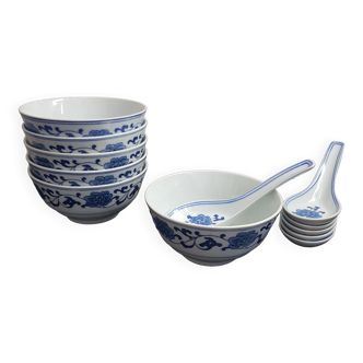 Set of 6 bowls and 6 spoons in chinese porcelain
