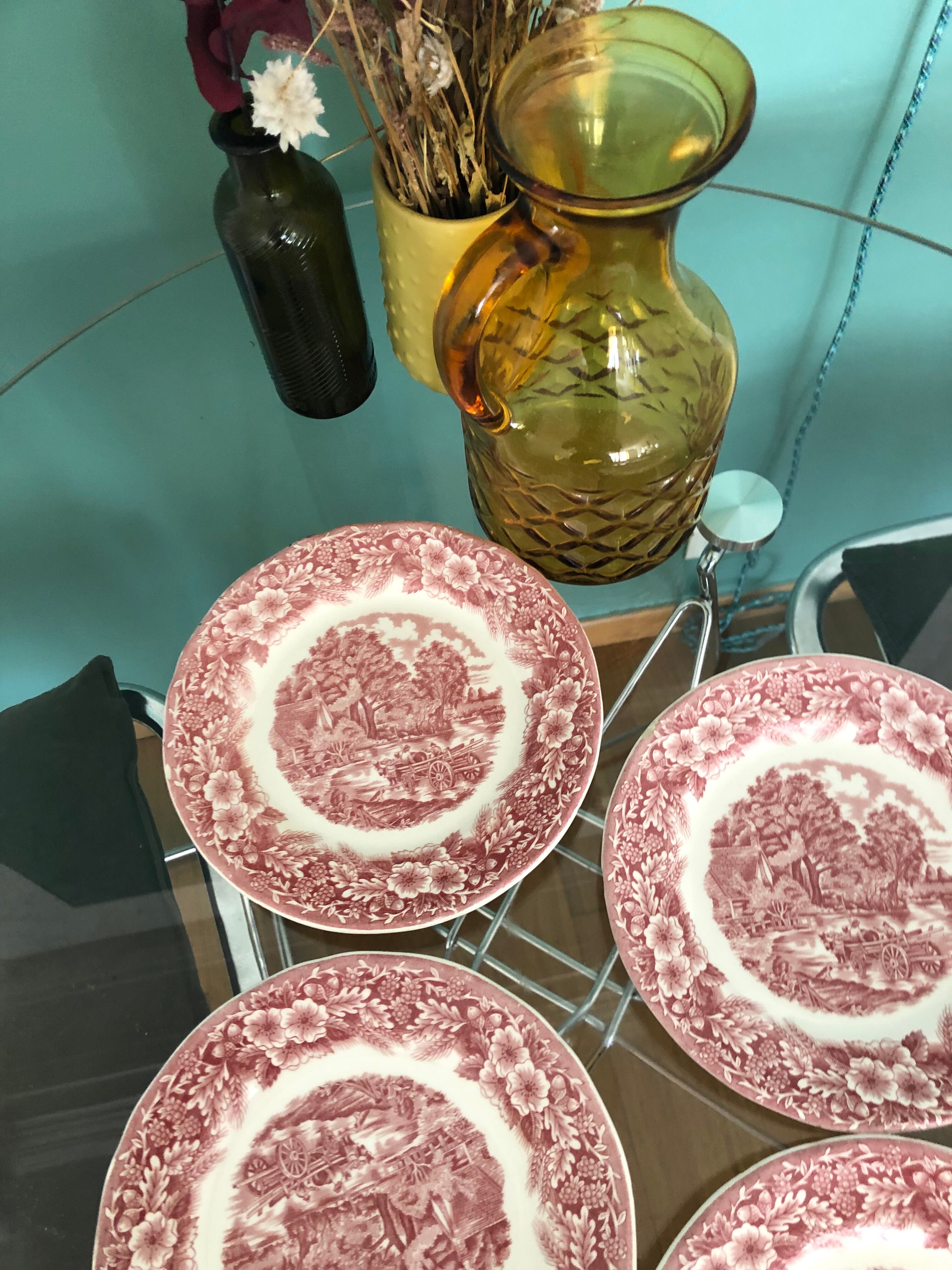 4 red vintage dessert plates