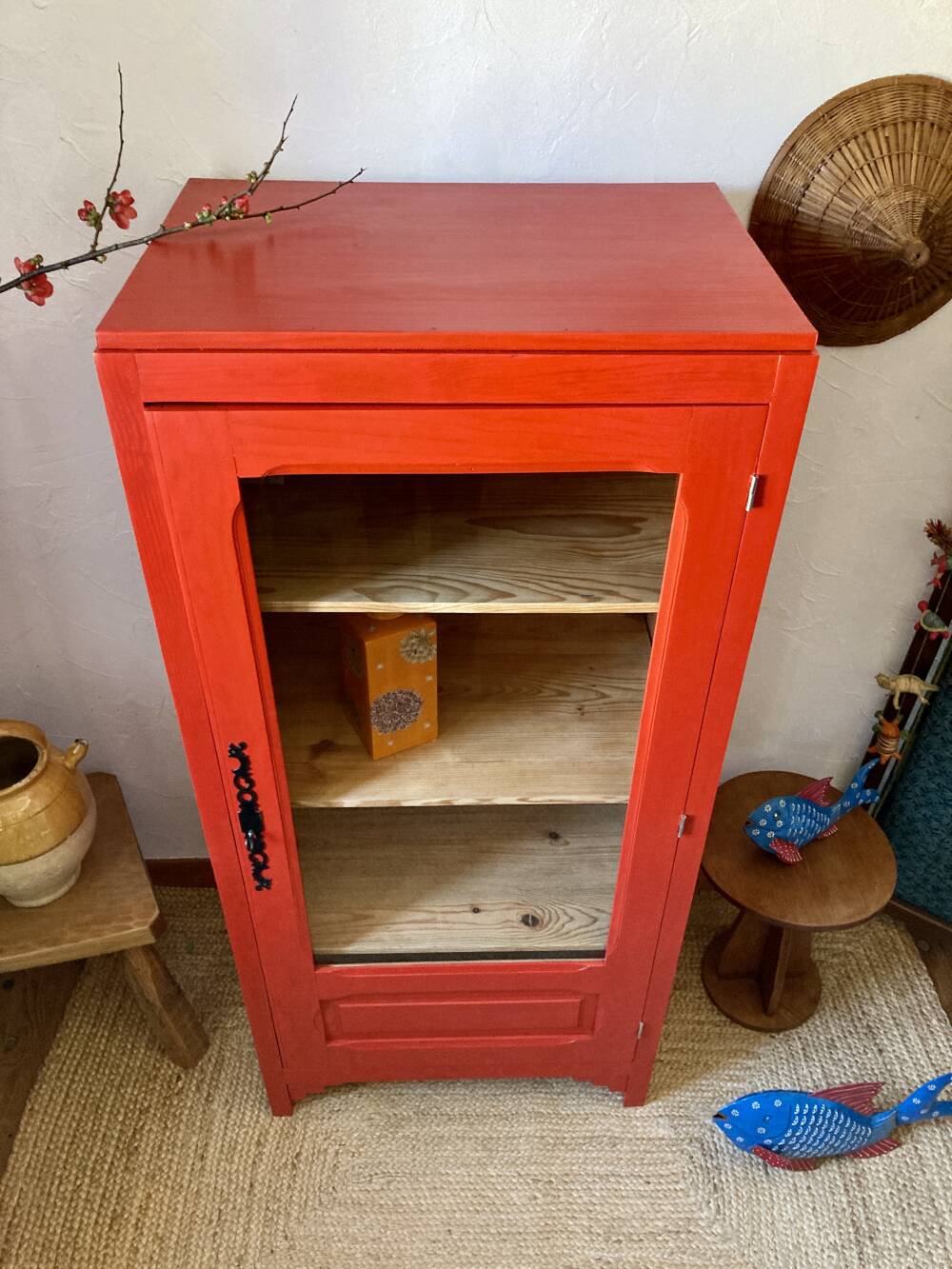 Glazed pine solid wood bonnetière