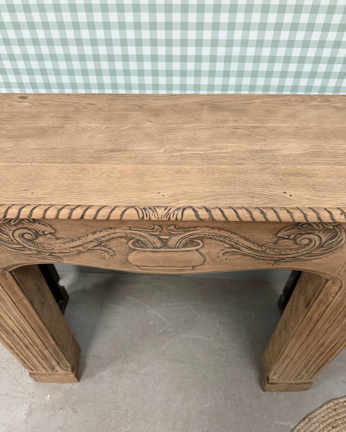 Fireplace mantel (sanded)