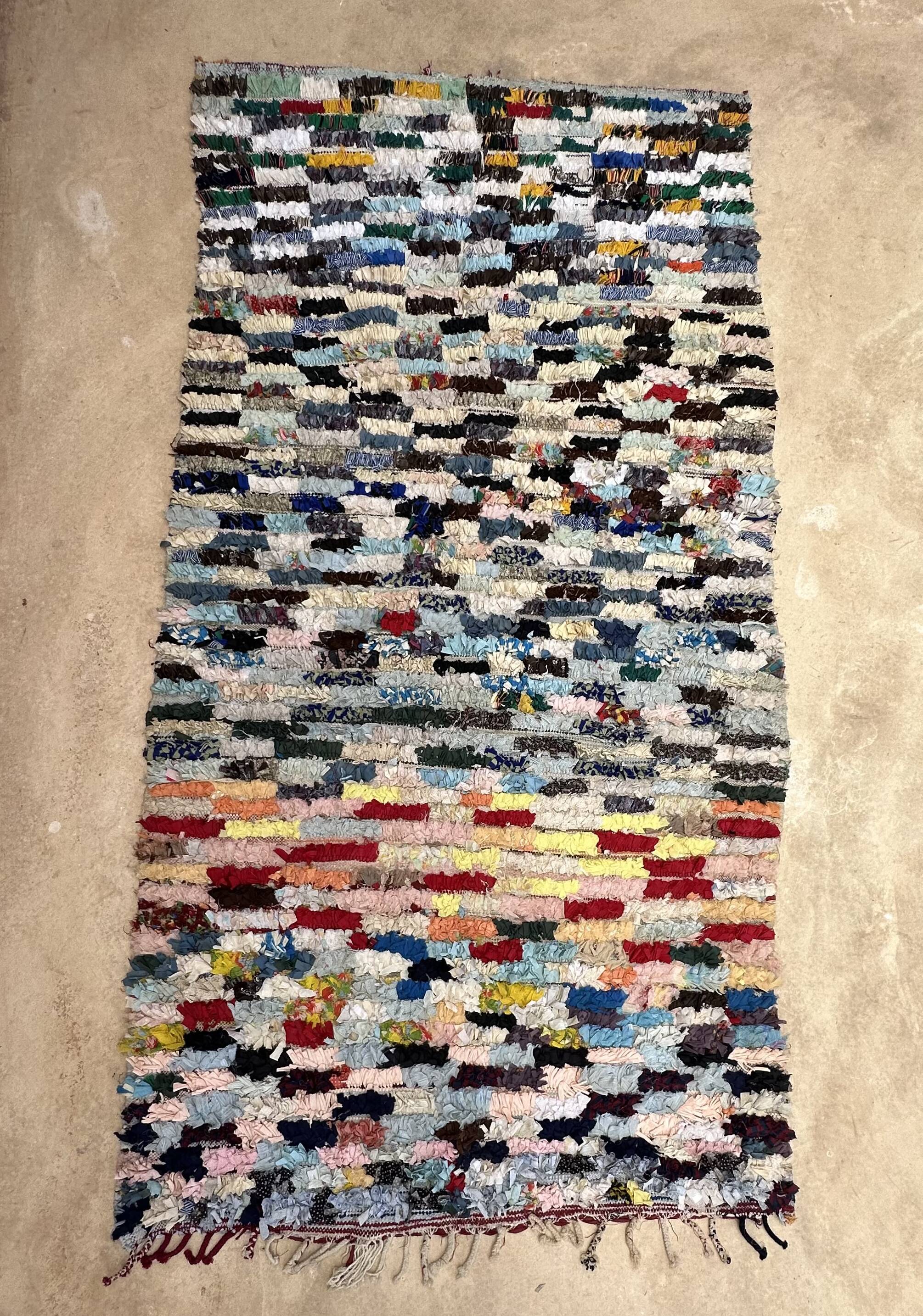 Moroccan carpet - 125 x 244 cm
