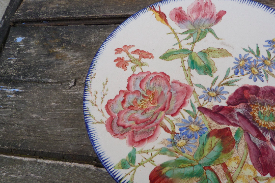 Large dish in faience Longchamp iron earth Flowers