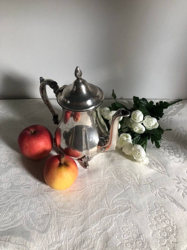 Vintage Viners Sheffield Silver Plated Teapot: Victorian Footed Pitcher