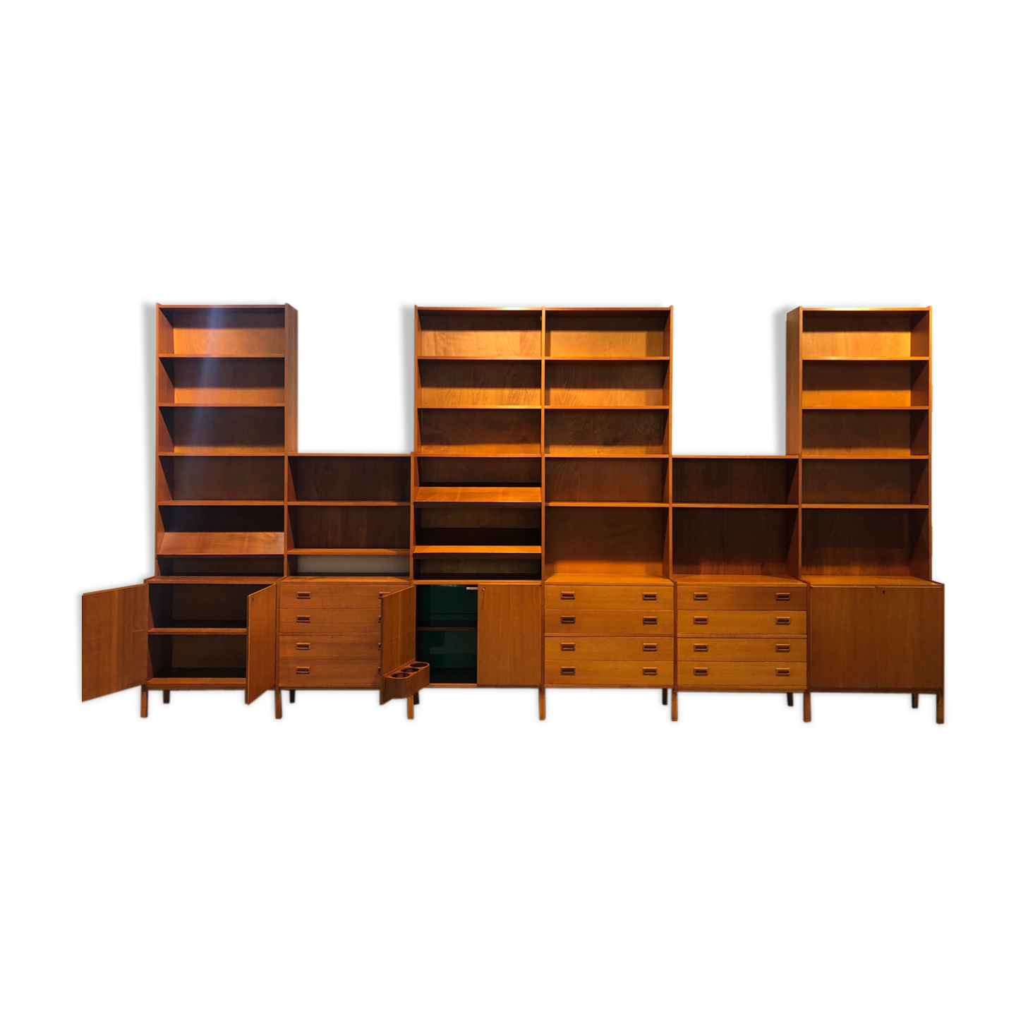 Danish large modular teak shelving unit bookcase, 70s