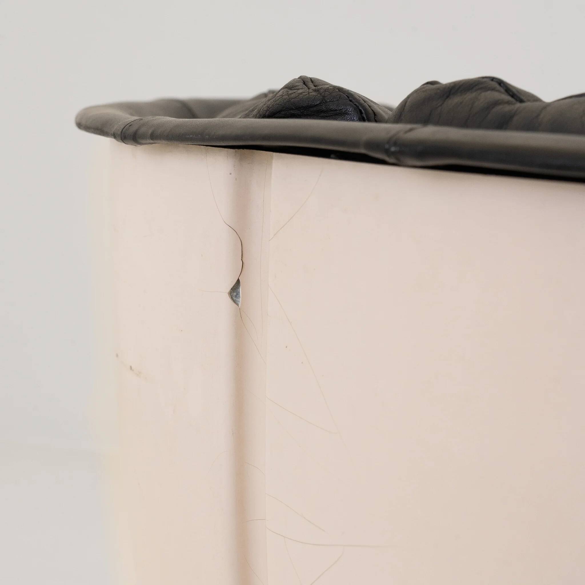 Elda Chair, Joe Colombo, Comfort, Black and Creme, Italy, circa 1970