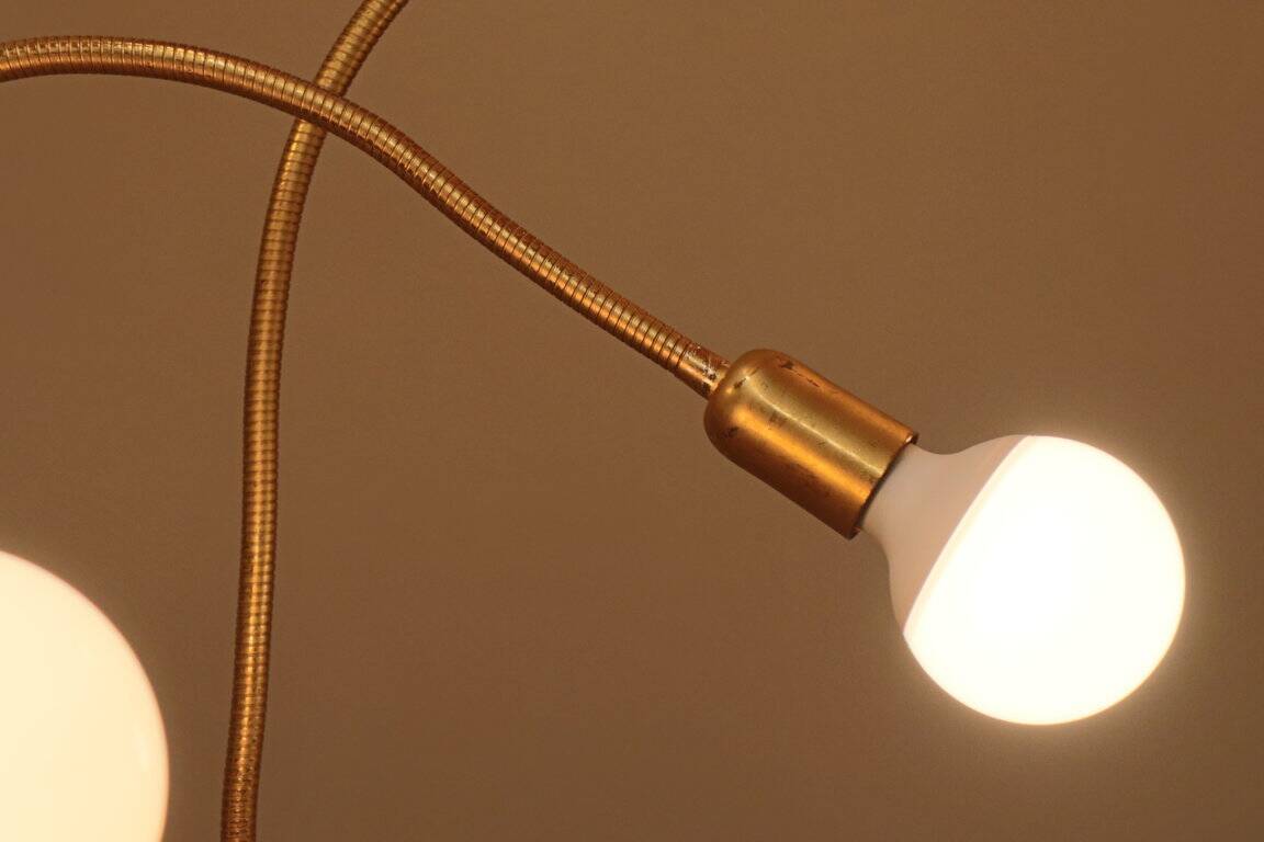 Vintage model F415 floor lamp in gold metal, Saint Germain Lumière edition, 1970